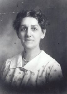 Laverna Rebecca Smith Robinson ca 1920